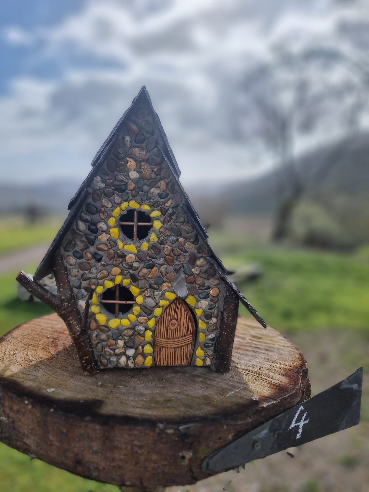 'Goldenring' Faerie House