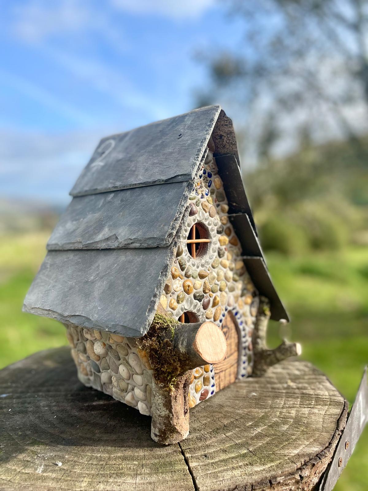 Pebbleglow Faerie House 🌊