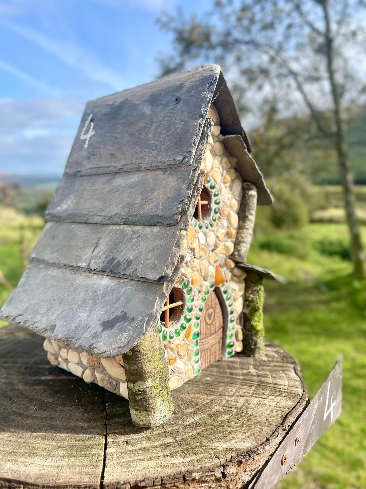 Honeystone Faerie House 🍯