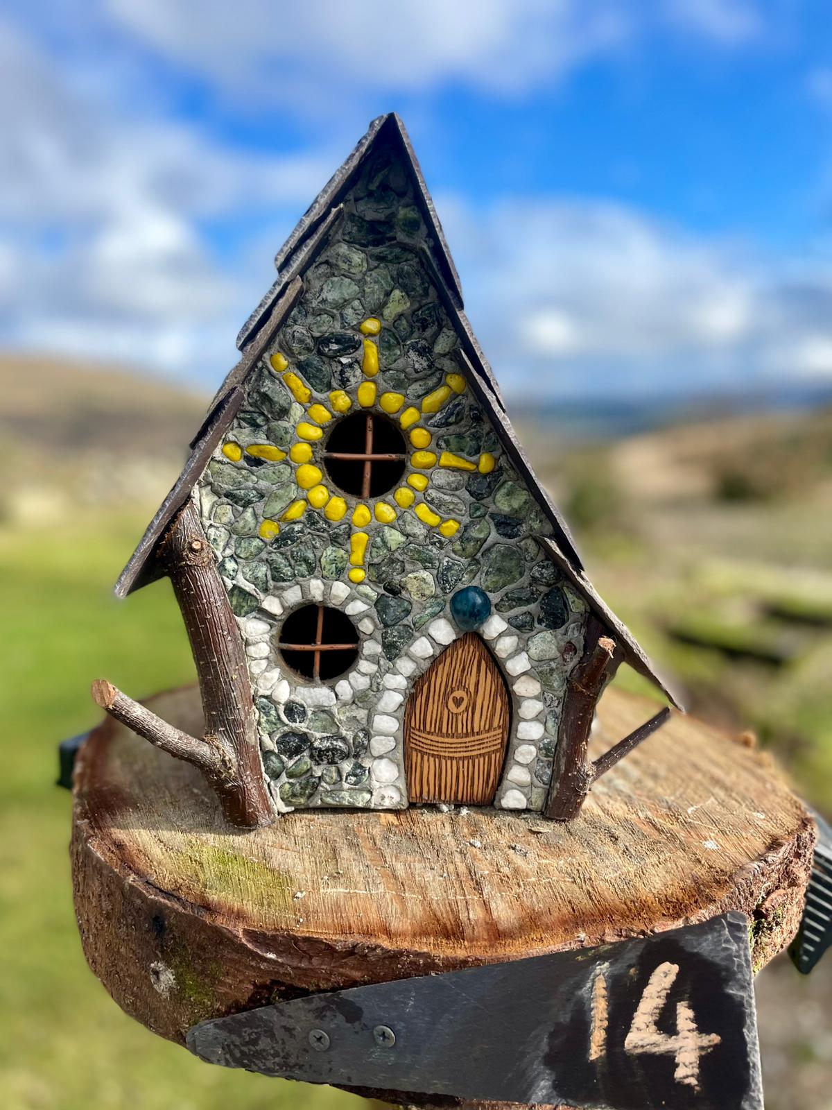 'Sunshine' Emerald Shale Faerie House